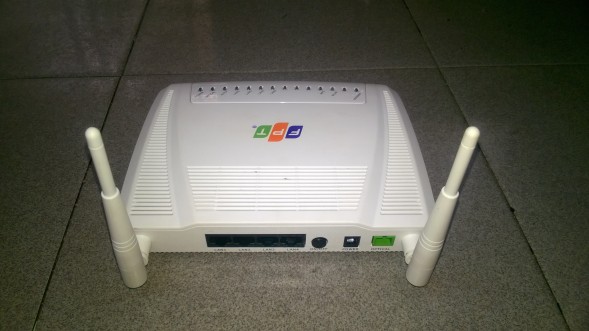 Modem router quang fpt g-93rg1