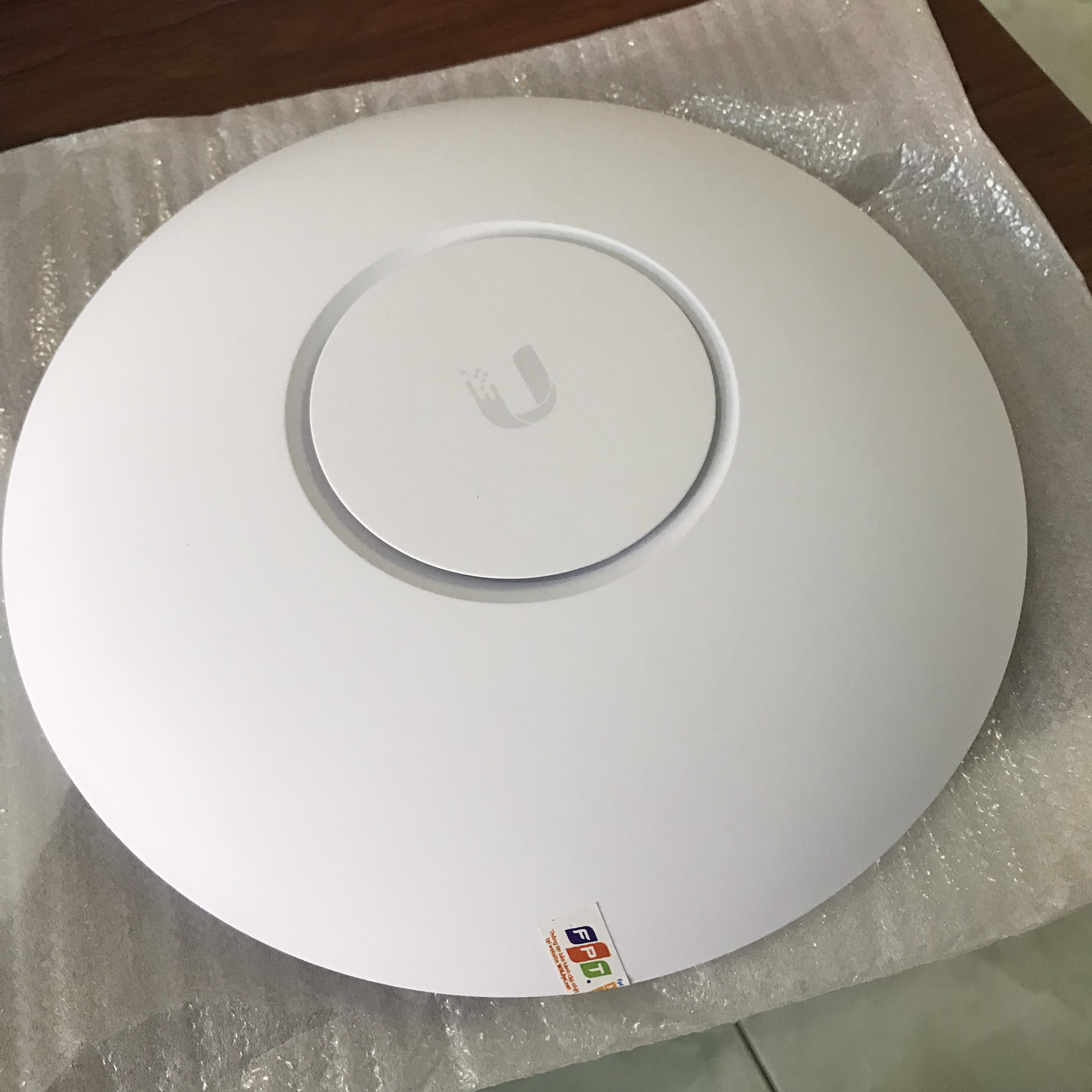 Wifi chuyên dụng chịu tải cao Ubiquiti UniFi UAP-AC-PRO